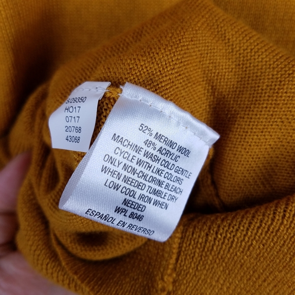 Club Room Merino Wool Quarter Zip Pullover Sweater - Picture 8 of 8